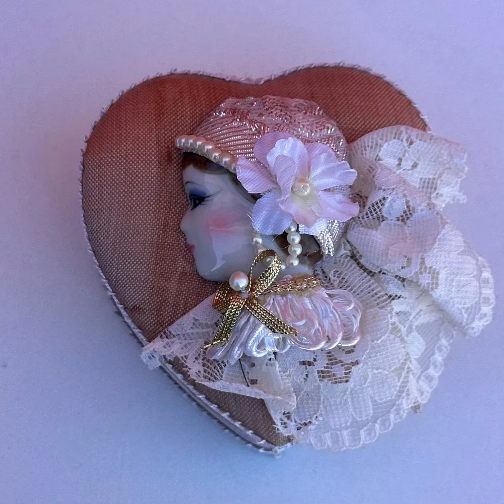 Vintage Heart Trinket Box Ceramic Flapper Girl Lace Pearl Shabby Chic Deco Style